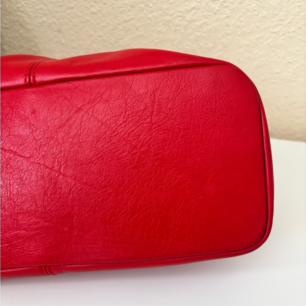SOFT RED PEBBLE LEATHER HOBO SHOULDER BAG MADE IN ITALY - Picture 6 of 11